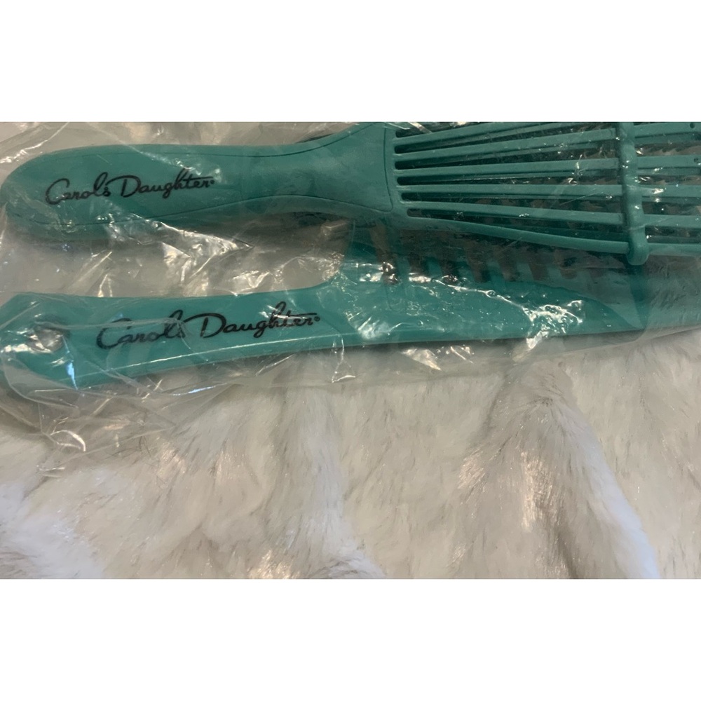 Carol's Daughter and Disney's The Little Mermaid Comb & Brush for Curly Hair